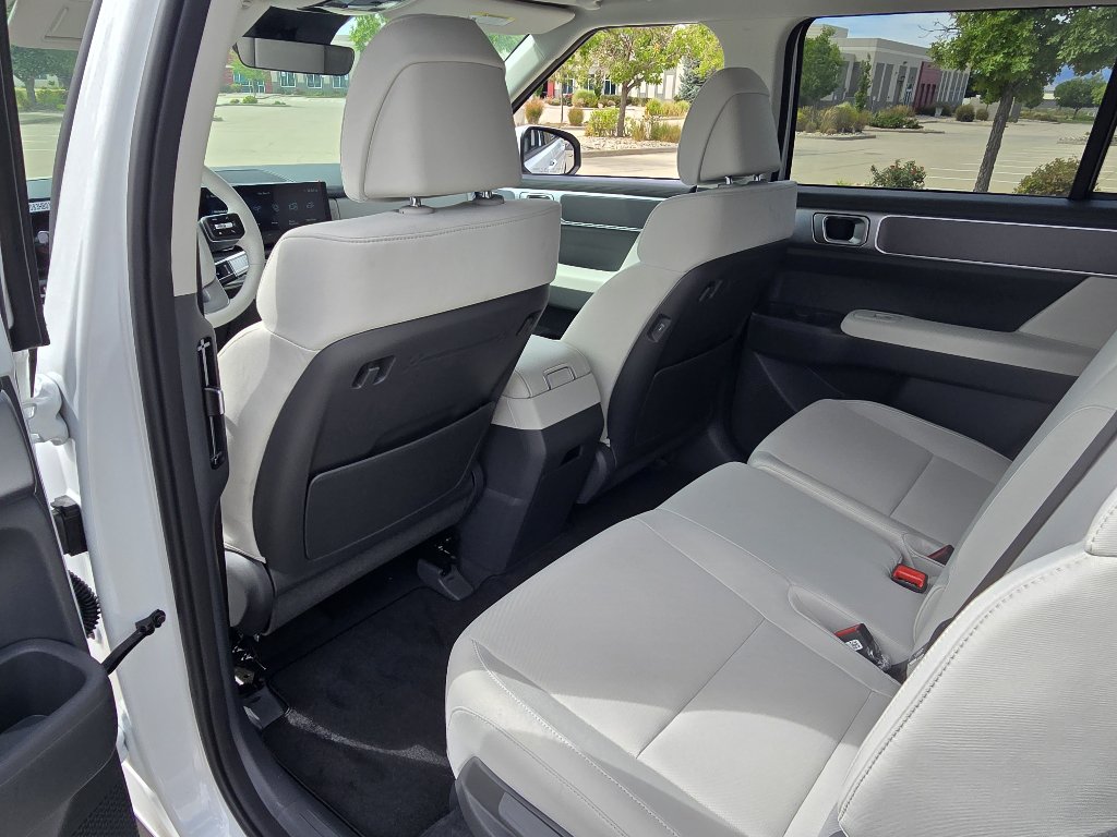 New 2026 Hyundai Santa Fe SE AWD/4WD image 16