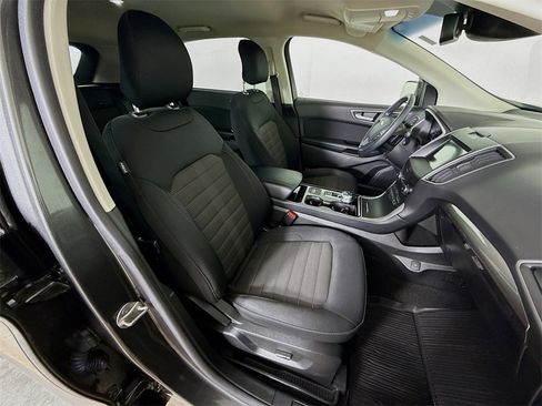Used 2019 Ford Edge SEL image 26