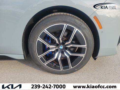 Used 2025 BMW 760i xDrive AWD/4WD image 7