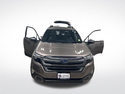 Used 2025 Subaru Forester Limited AWD/4WD image 15