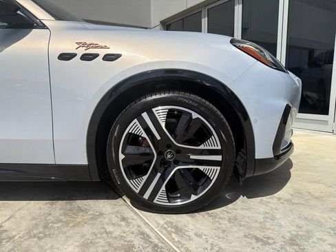 Used 2025 Maserati Grecale Folgore AWD/4WD image 9