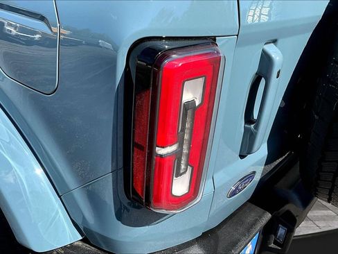 Used 2022 Ford Bronco Outer Banks AWD/4WD image 25