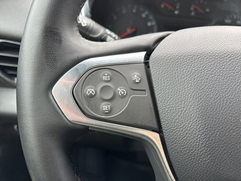 Used 2023 Chevrolet Traverse LT FWD image 18