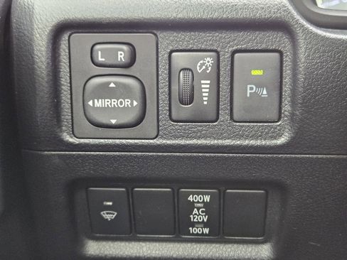 Used 2018 Toyota 4Runner Limited image 28