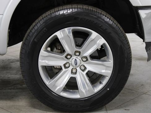 Used 2018 Ford F150 Lariat image 13