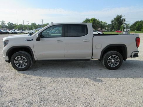 New 2026 GMC Sierra 1500 AT4 w/ AT4 Premium Package AWD/4WD image 11