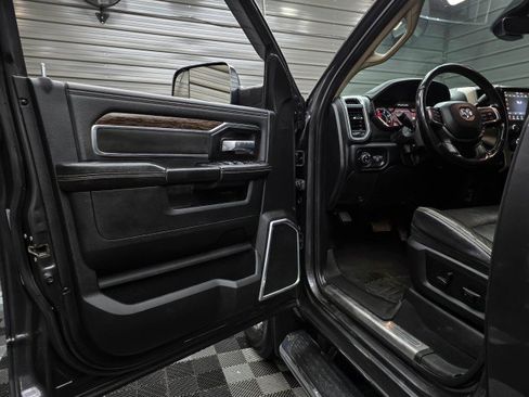 Used 2021 RAM 2500 Laramie AWD/4WD image 36
