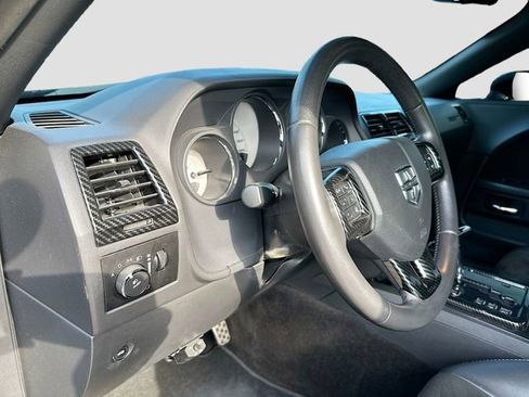 Used 2011 Dodge Challenger SRT8 RWD image 10