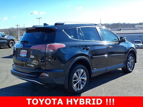Used 2018 Toyota RAV4 XLE w/ Convenience Package image 7