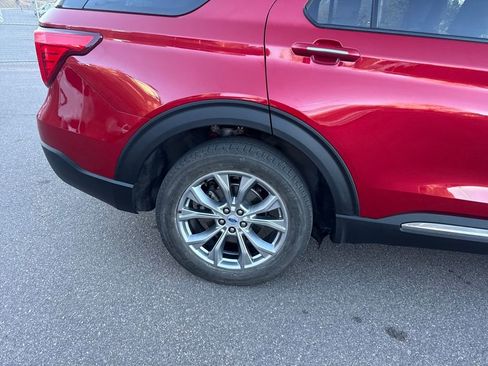 Certified 2023 Ford Explorer Limited w/ Limited Technology Package image 30