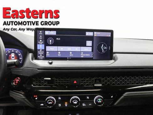 Used 2024 Honda Accord EX-L image 12