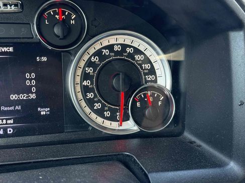 Used 2017 RAM 1500 Big Horn RWD image 32