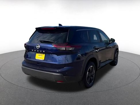 Used 2025 Nissan Rogue SV FWD image 15