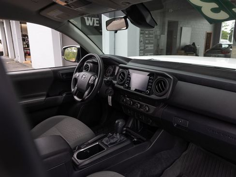Used 2023 Toyota Tacoma SR AWD/4WD image 14