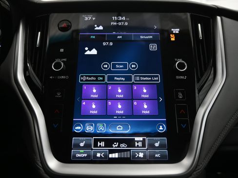 Used 2022 Subaru Outback Premium image 13