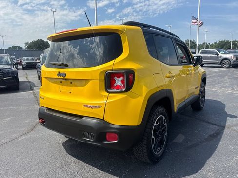 Used 2016 Jeep Renegade Trailhawk w/ Cold Weather Group AWD/4WD image 7