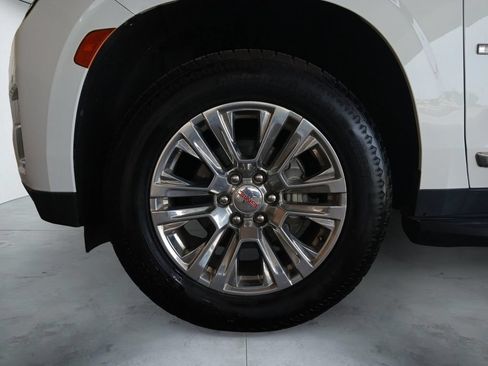 Used 2022 GMC Yukon Denali AWD/4WD image 14