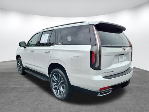 Used 2021 Cadillac Escalade Premium Luxury AWD/4WD image 6