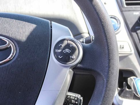 Used 2012 Toyota Prius V Three FWD image 33