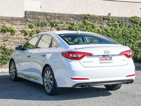 Used 2017 Hyundai Sonata Sport w/ Value Edition Package 02 FWD image 8