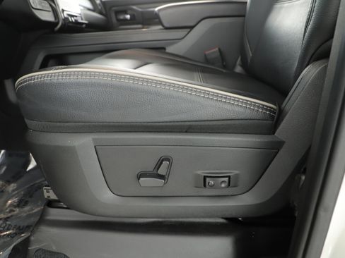 Certified 2024 RAM 2500 Limited image 14