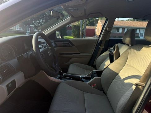 Used 2015 Honda Accord LX image 16