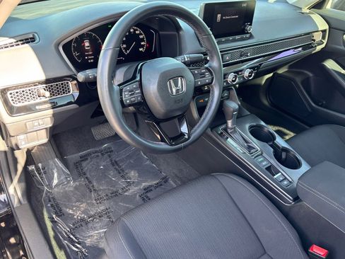 Certified 2024 Honda Civic EX image 17