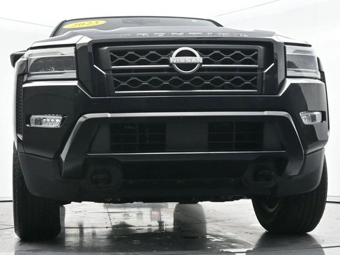 Used 2023 Nissan Frontier SV w/ Midnight Edition Package image 44