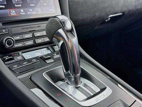 Used 2019 Porsche 911 GT3 RWD image 18