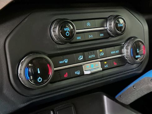 Certified 2022 Ford Bronco Outer Banks image 17