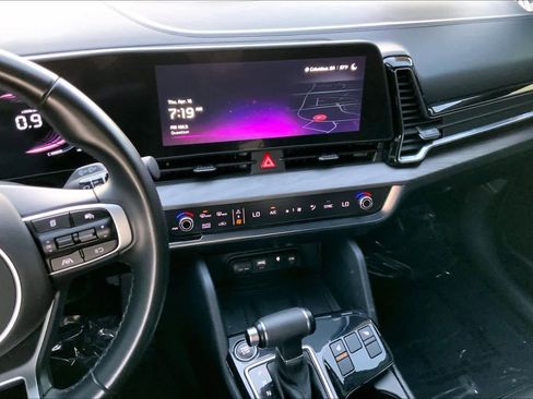 Used 2023 Kia Sportage X-Line AWD/4WD image 7