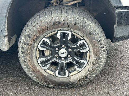 Used 2024 Chevrolet Silverado 1500 ZR2 w/ Technology Package image 6