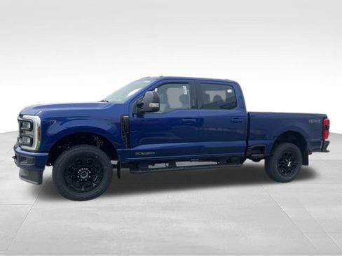 New 2026 Ford F250 Lariat w/ Black Appearance Package AWD/4WD image 12