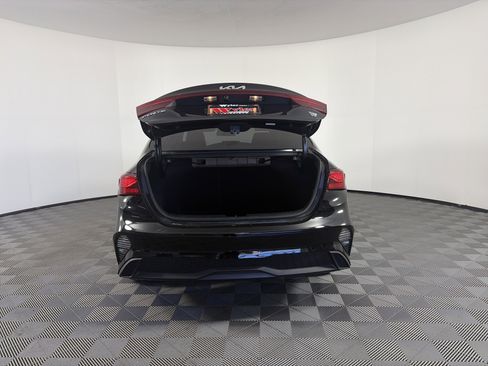 Certified 2023 Kia Forte LXS w/ LXS Technology Package image 8