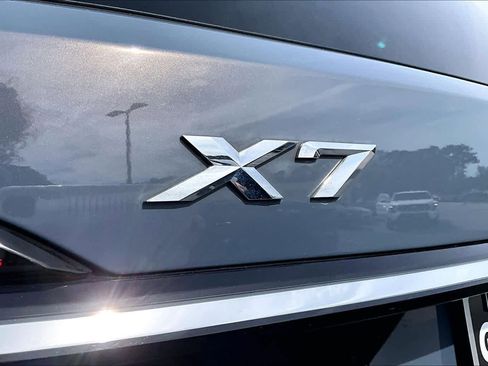 Certified 2024 BMW X7 xDrive40i w/ Premium Package image 31