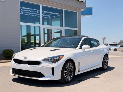 Used 2019 Kia Stinger Premium RWD image 14