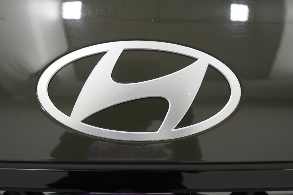 Used 2024 Hyundai Santa Fe Limited AWD/4WD image 12