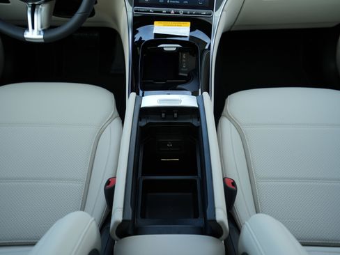 New 2026 Mercedes-Benz GLC 300 GLC 300 image 29