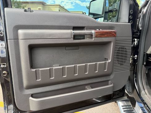 Used 2010 Ford F250 Lariat AWD/4WD image 14
