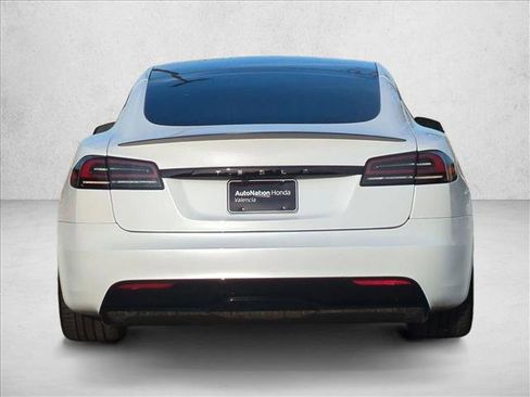 Used 2024 Tesla Model S Plaid image 7