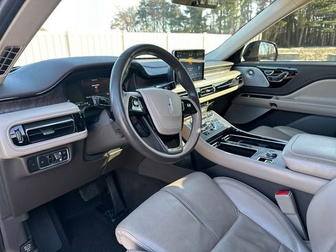 Used 2021 Lincoln Aviator Reserve w/ Equipment Group 202A image 17