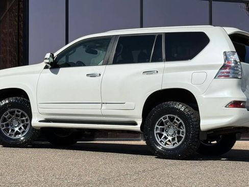 Used 2017 Lexus GX 460 w/ Navigation Package AWD/4WD image 6