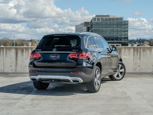 Used 2022 Mercedes-Benz GLC 300 4MATIC image 4