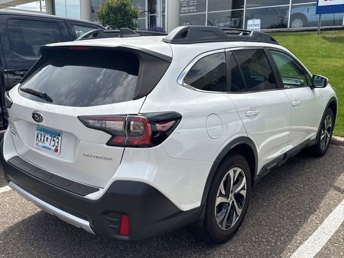Used 2020 Subaru Outback Limited AWD/4WD image 2