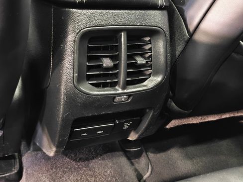 Used 2019 Jeep Cherokee Limited w/ Trailer Tow Group AWD/4WD image 30