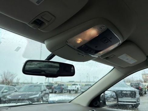 Used 2011 Jeep Grand Cherokee Laredo image 28