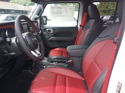 New 2023 Jeep Wrangler Unlimited Rubicon 4xe image 11