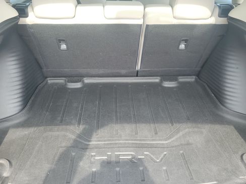 Used 2024 Honda HR-V LX image 6