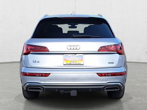 Used 2023 Audi Q5 2.0T Premium w/ Convenience Package image 6