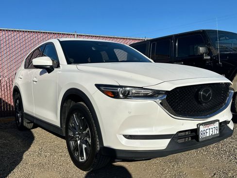 Used 2020 MAZDA CX-5 Signature image 2